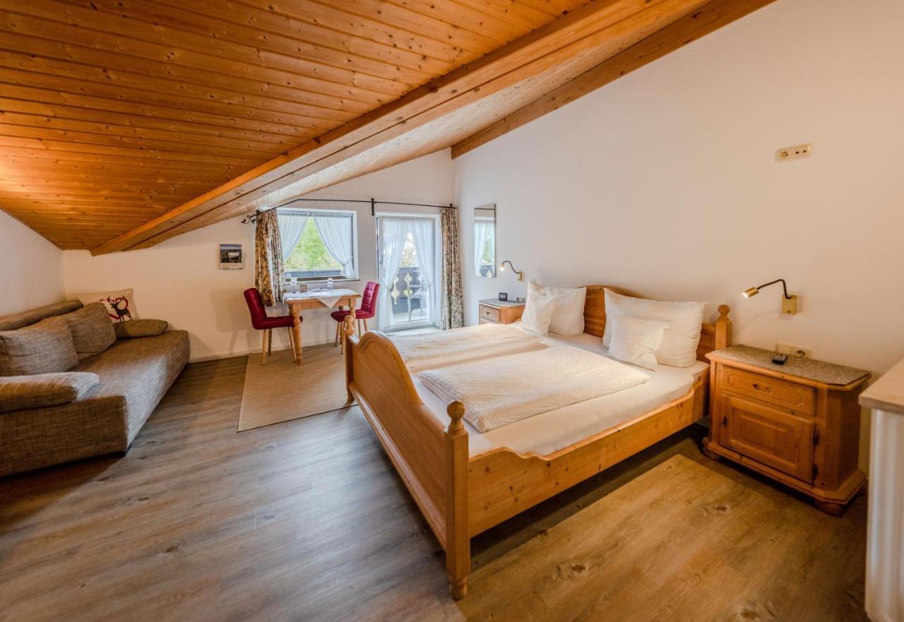 Gaestehaus Doering Mittenwald Exterior photo