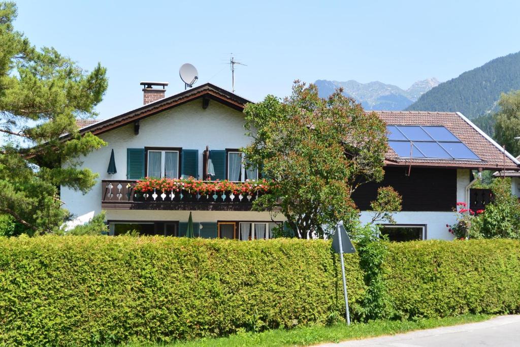 Gaestehaus Doering Mittenwald Exterior photo